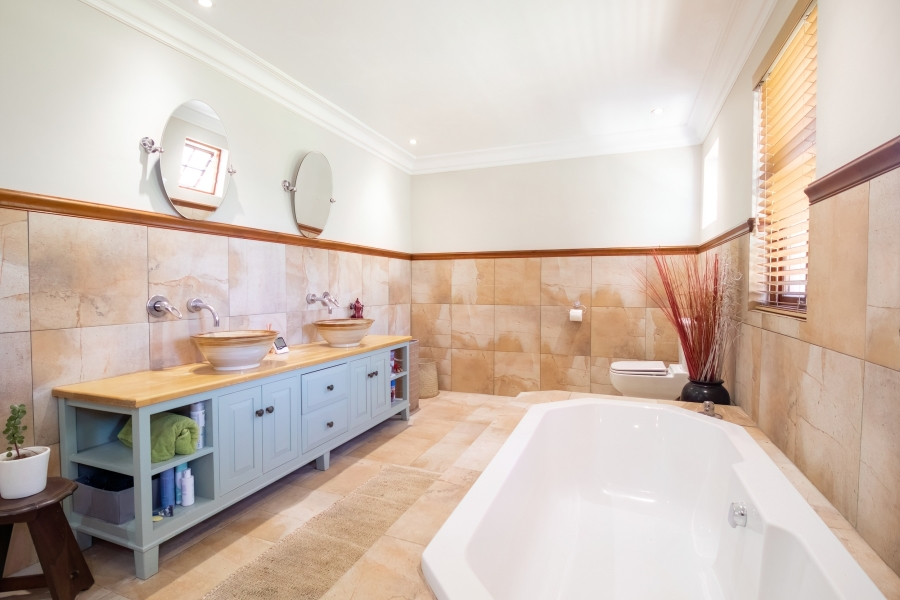 6 Bedroom Property for Sale in Riebeek West Western Cape